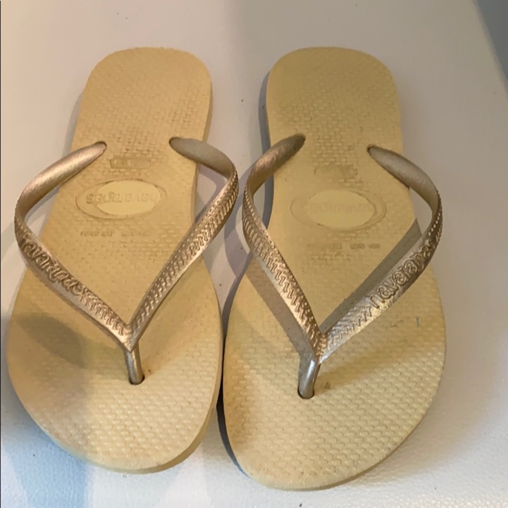 Havaianas slim flip flops 33/4 size